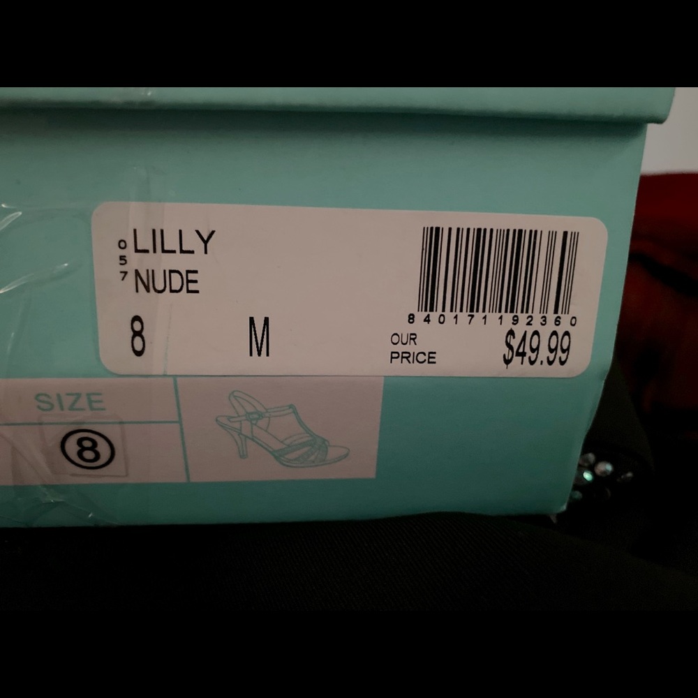 Heels - Picture 3 of 3